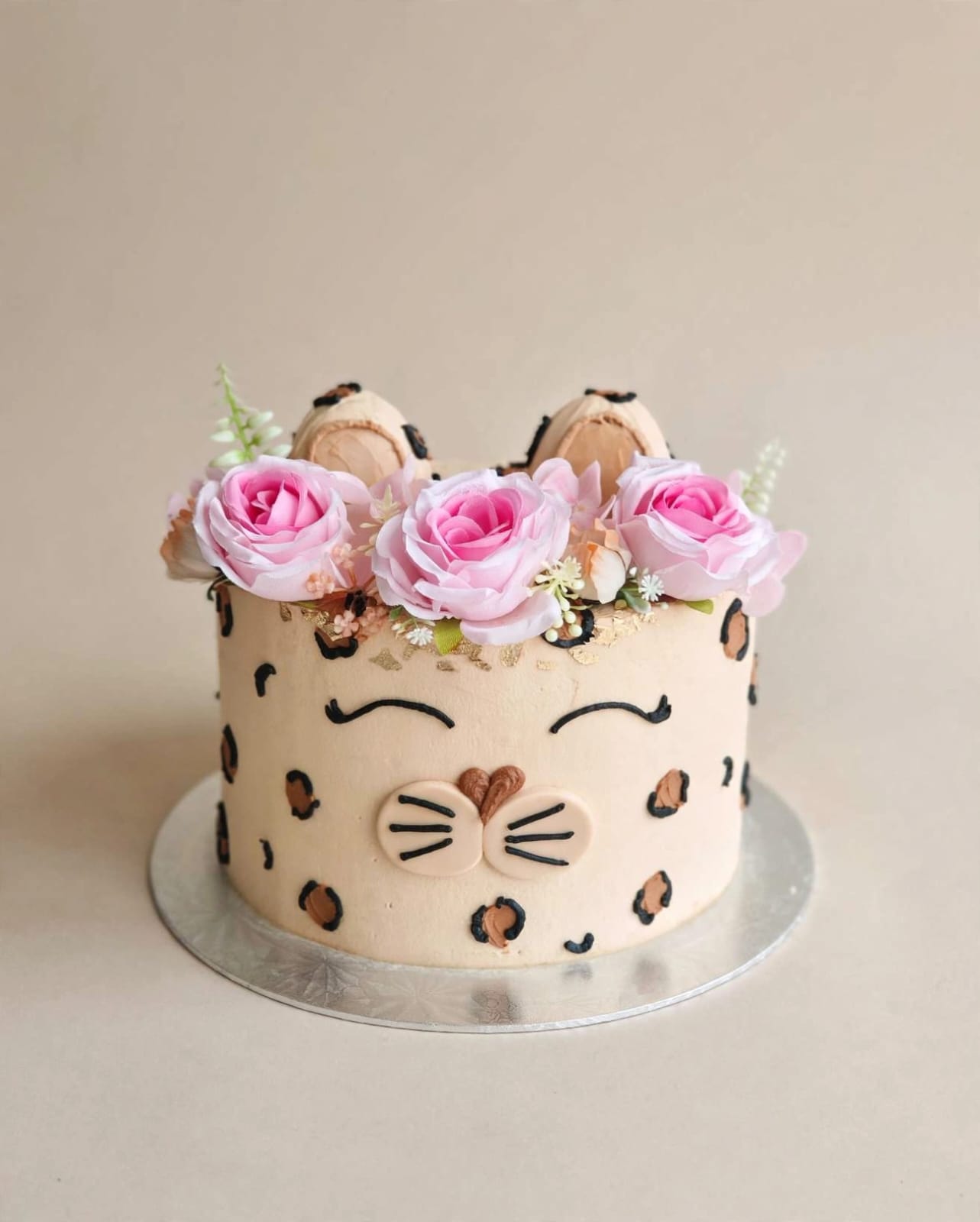 Kids cake by Bakery Queens